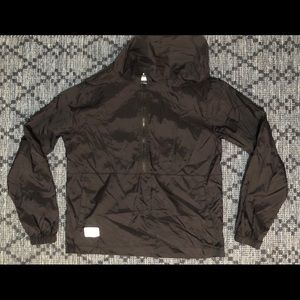 Lrg wind breaker